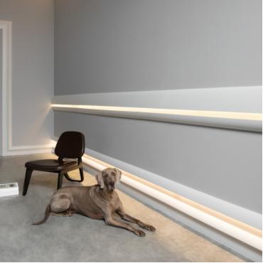 Потолочный плинтус под покраску Orac Decor Modern Antonio C373 с подсветкой 2000×50×80 