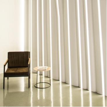 Потолочный плинтус под покраску Orac Decor Modern Antonio C374 с подсветкой 2000×50×180 Потолочный плинтус под покраску Orac Decor Modern Antonio C374 с подсветкой 2000×50×180